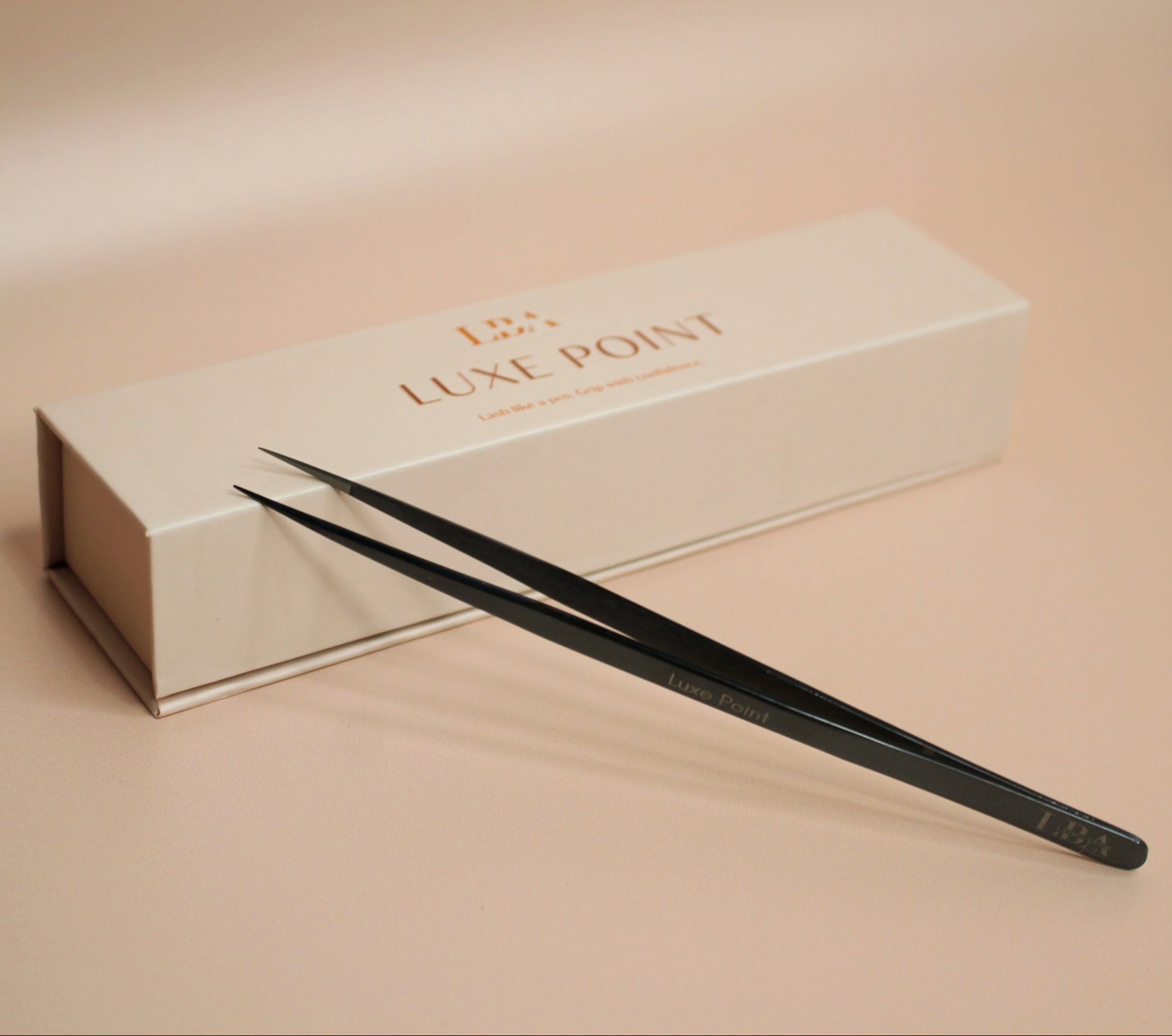 Fibre Tip Lash Tweezer - Luxe Point