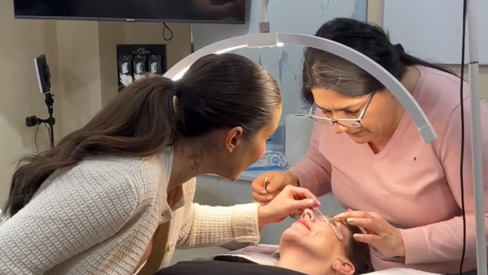 Classic and Volume Eyelash Extensions Course