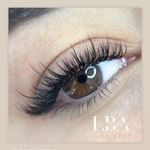 Tips for Building a Loyal Clientele as a Lash Artist