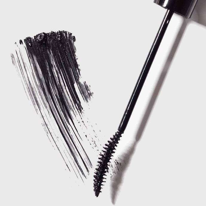 Why We Have a No-Mascara Policy for Lash Clients