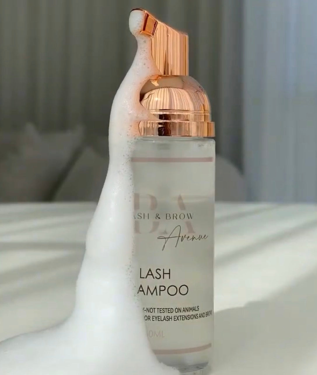 Best Lash Cleanser Guide: How to Maintain Lash Extensions at Home