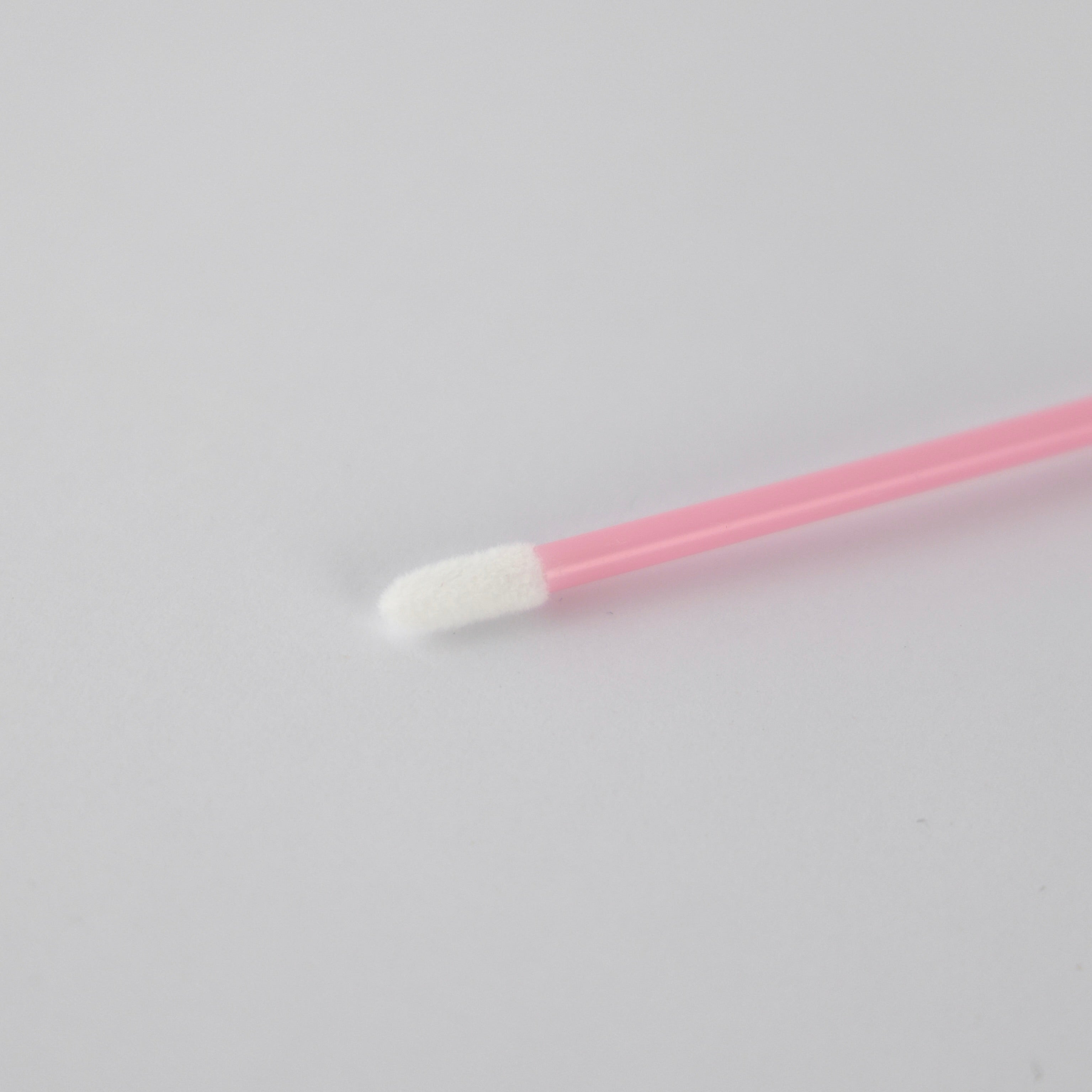 Lint Free Lip Wands – 100 Pack
