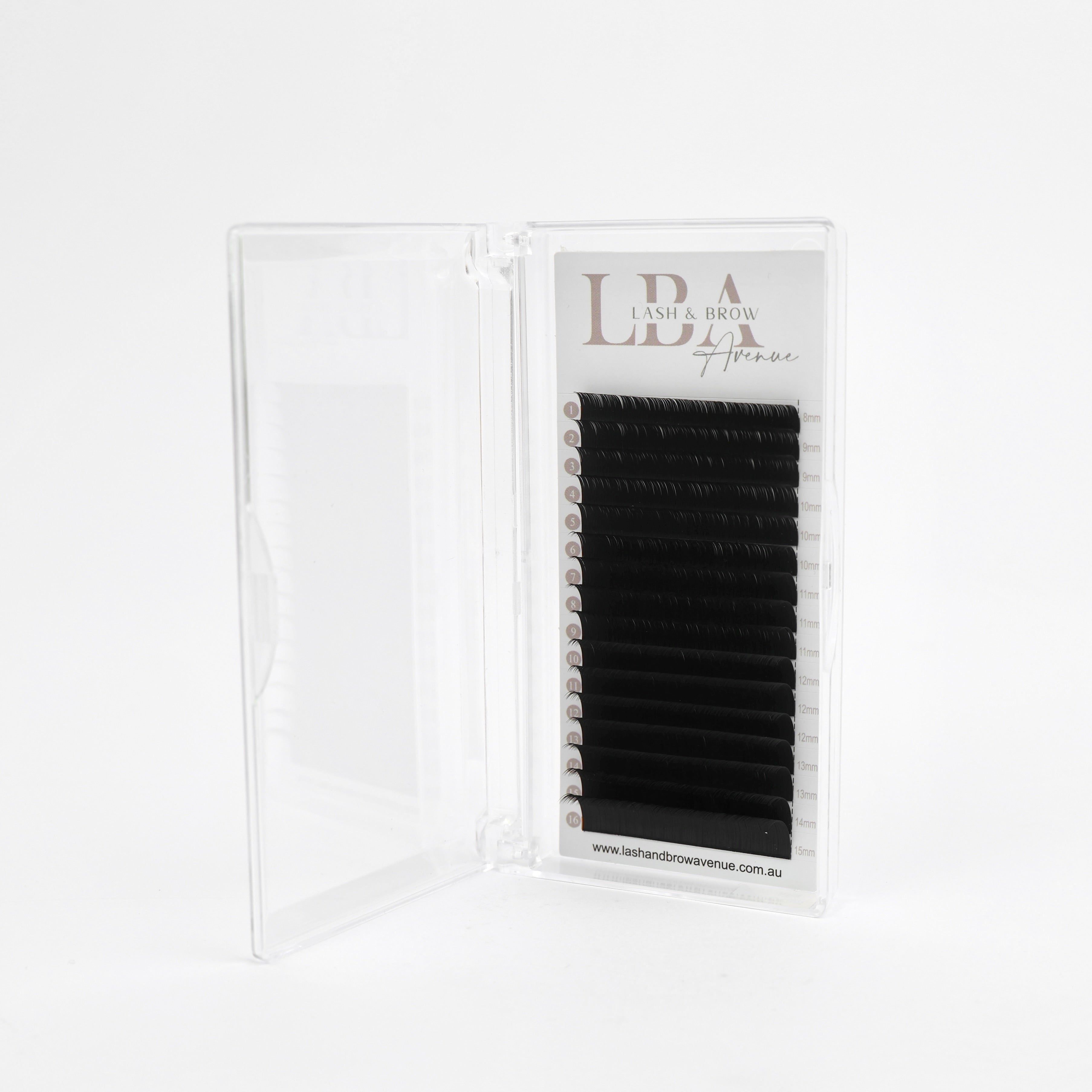 Russian Volume Lashes – 16 Lines