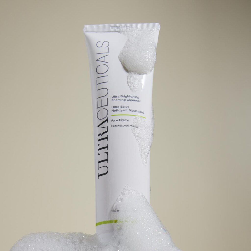 Ultra Brightening Foaming Cleanser